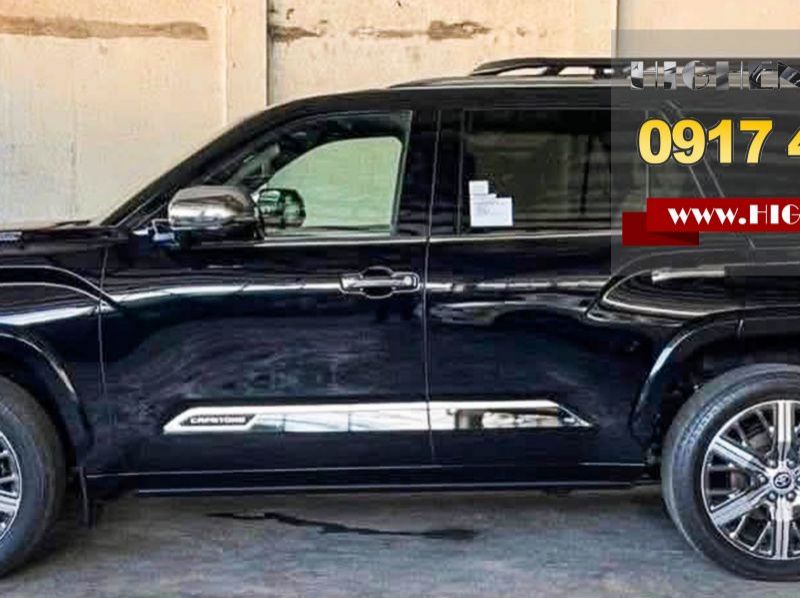 2026 Toyota Sequoia Capstone Hybrid pictures