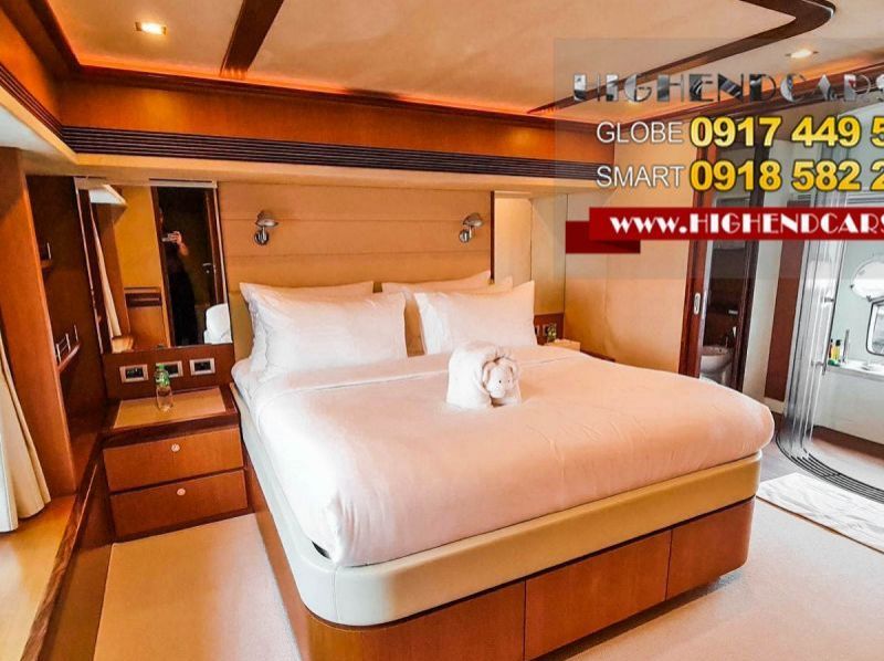 2008  2008 FERRETTI 731 pictures