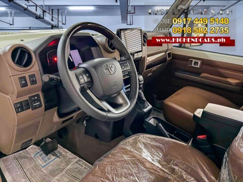 2025 Toyota LAND CRUISER LC71 AUTOMATIC DIESEL pictures