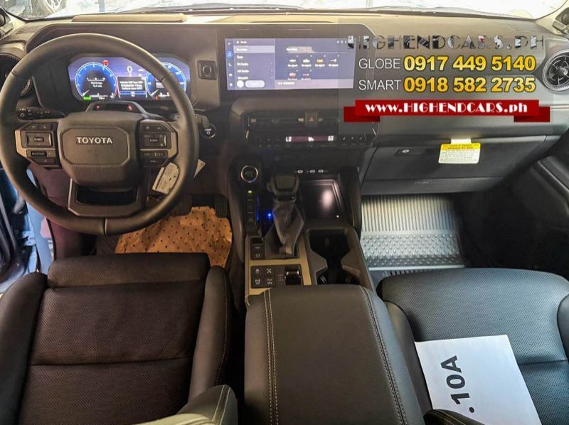 2026 Toyota LAND CRUISER PRADO LC250 HYBRID pictures