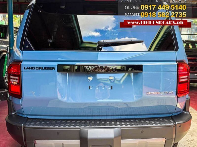 2026 Toyota LAND CRUISER PRADO LC250 HYBRID pictures