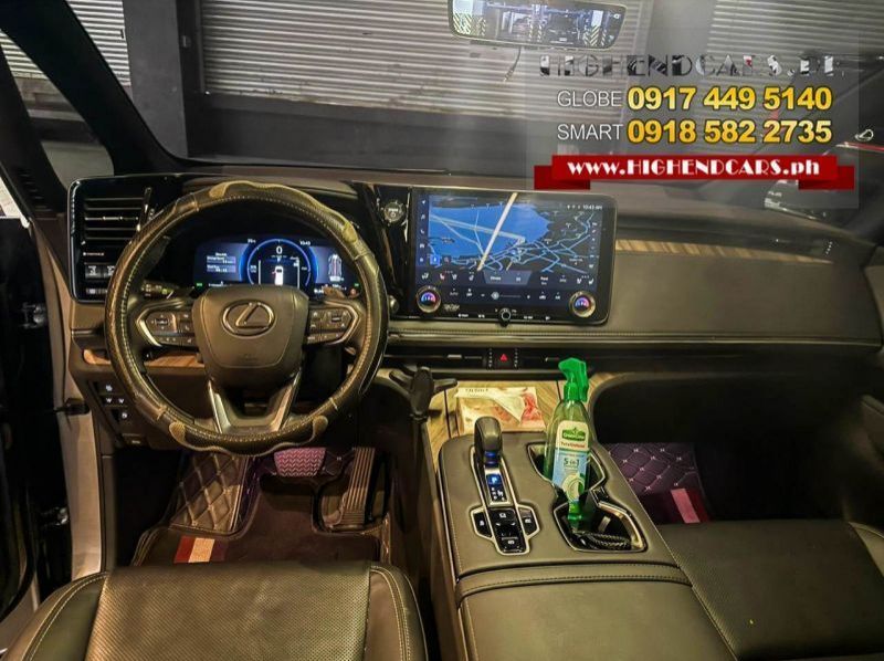 2024 Lexus LM350H AWD Hybrid pictures