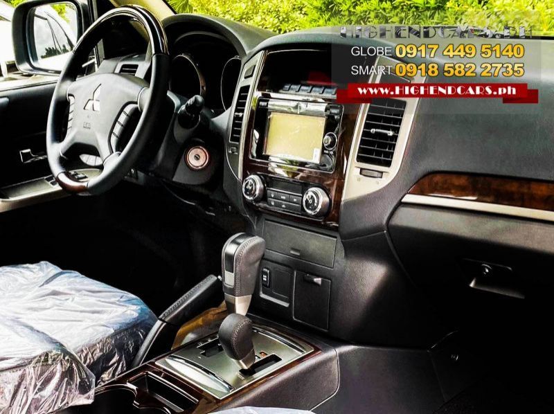 2021 Mitsubishi PAJERO 3 DOOR pictures