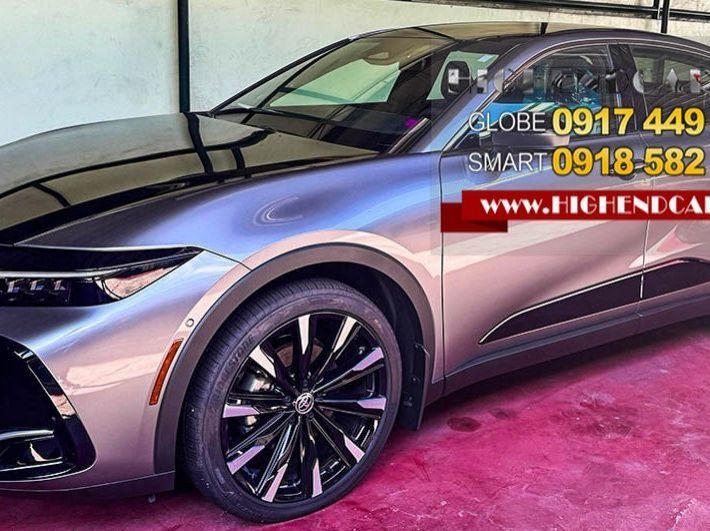 2023 Toyota CROWN PLATINUM HYBRID pictures