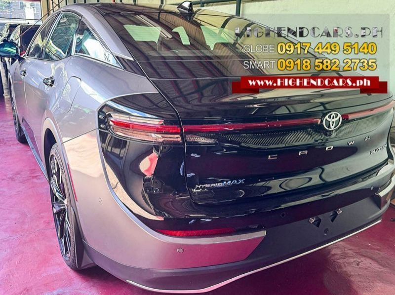 2023 Toyota CROWN PLATINUM HYBRID pictures
