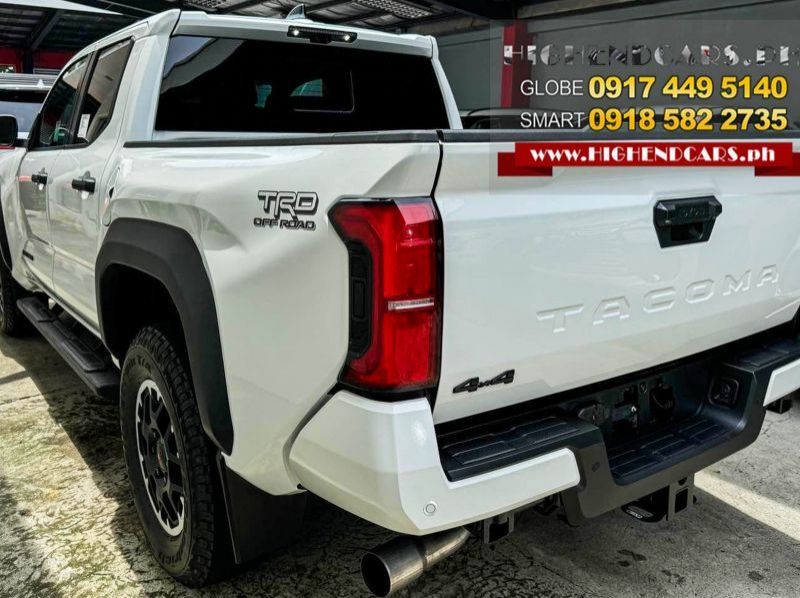 2024 Toyota TACOMA TRD OFF ROAD 4X4 pictures