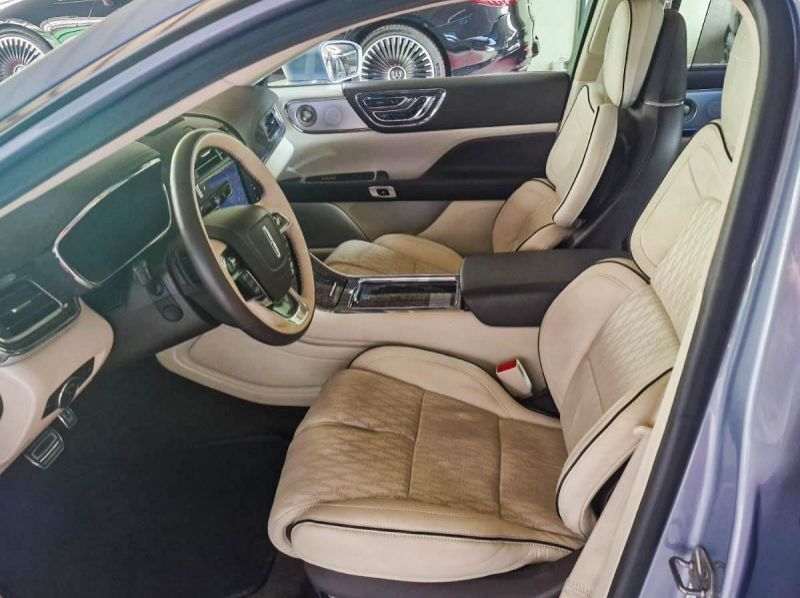 2021 Lincoln Continental pictures