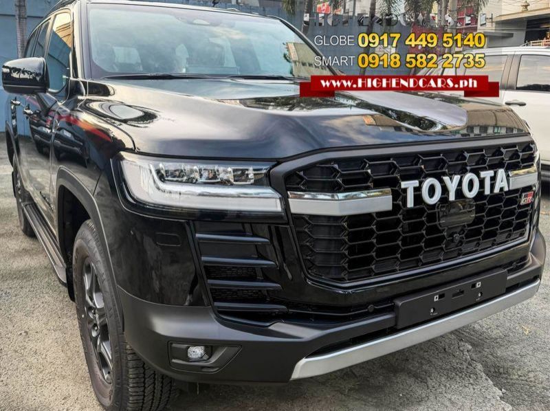 2026 Toyota LAND CRUISER GR SPORT HYBRID pictures