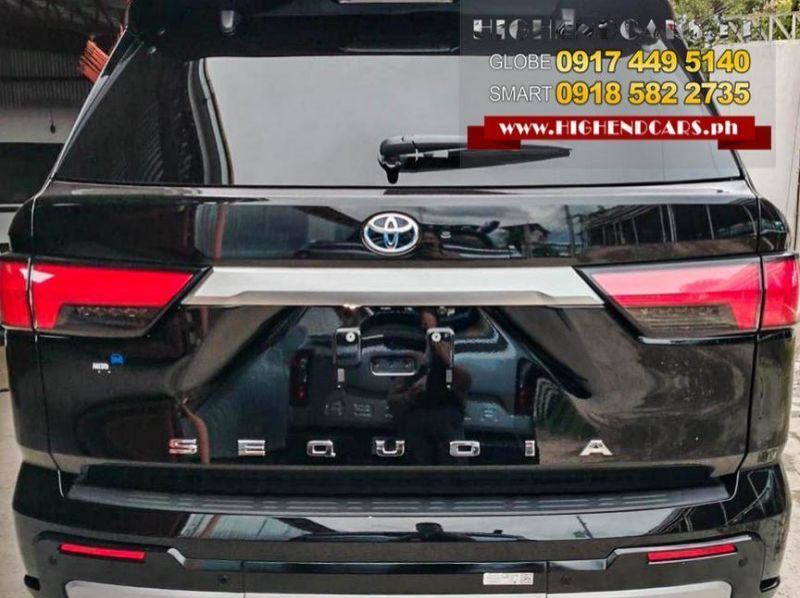 2025 Toyota Sequoia Capstone Hybrid pictures