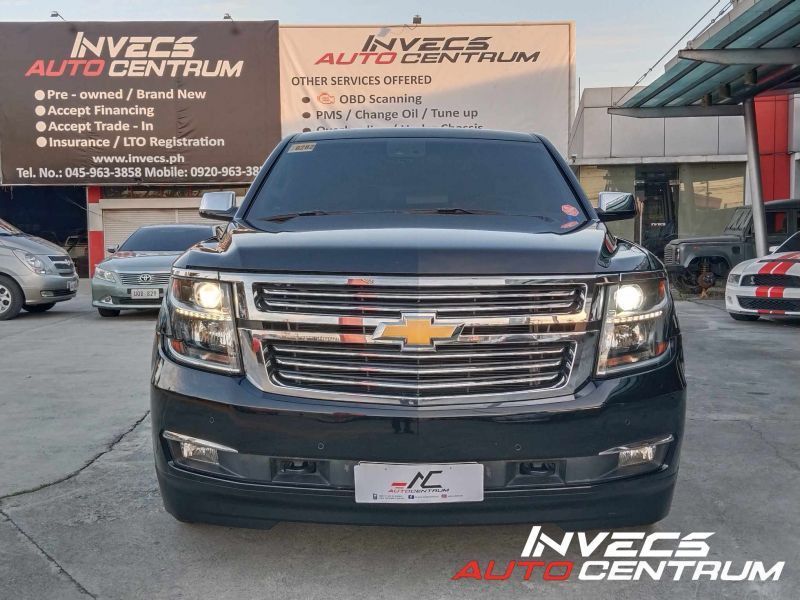 2016 Chevrolet Suburban photo
