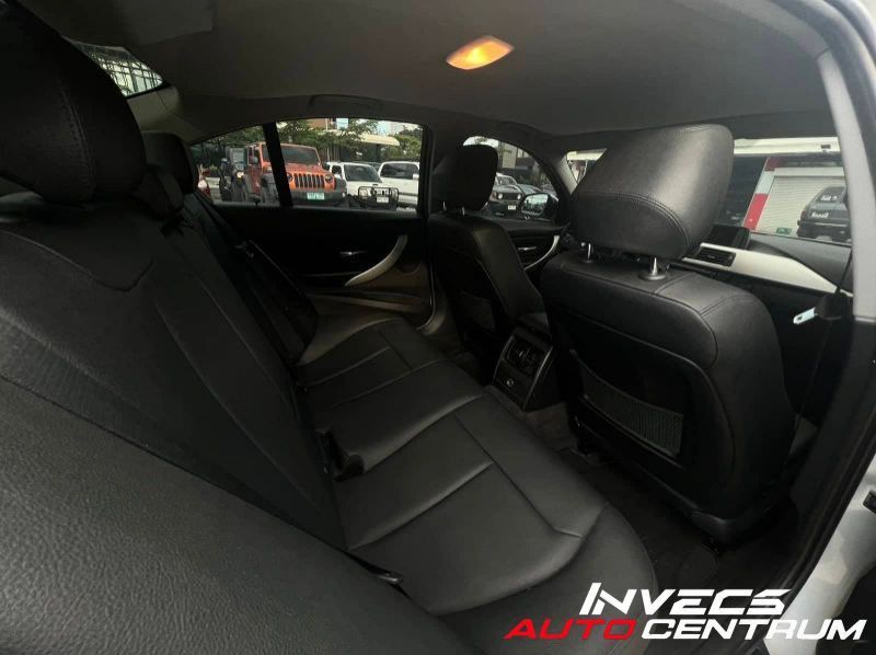 2013 BMW 318D pictures