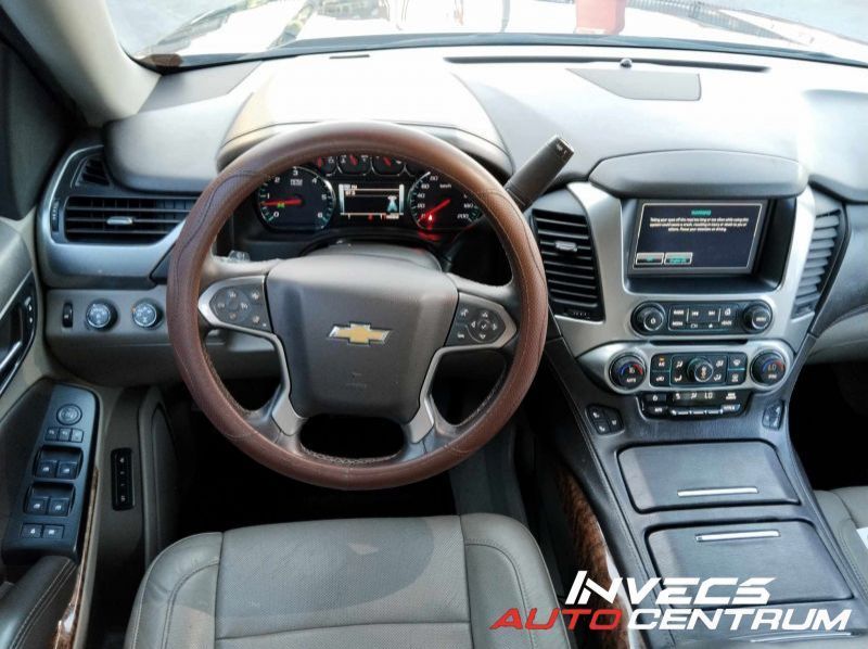 2016 Chevrolet Suburban pictures