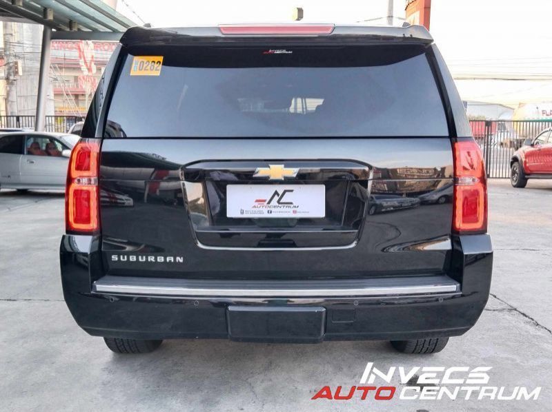 2016 Chevrolet Suburban pictures