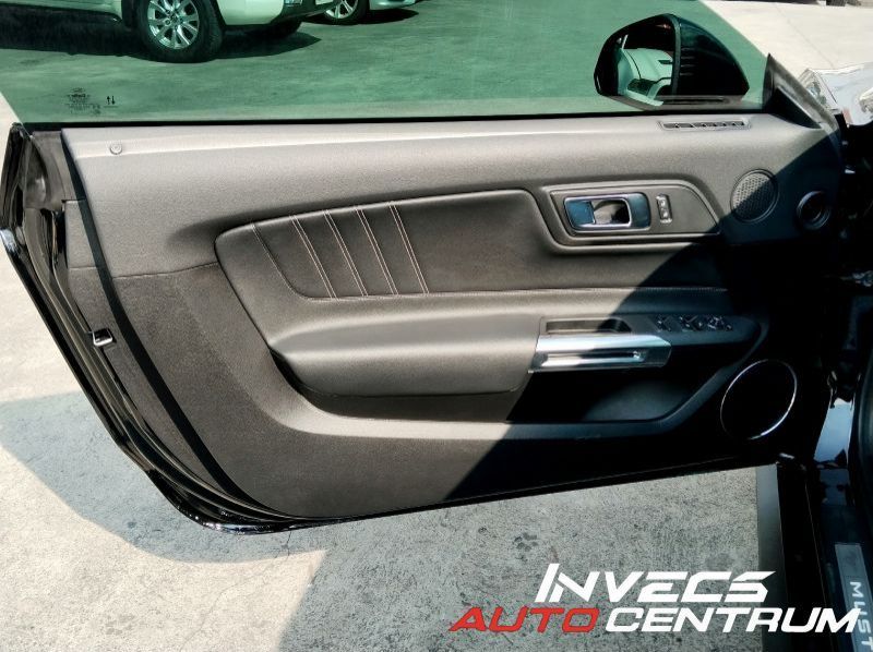 2023 Ford Mustang GT Premium pictures