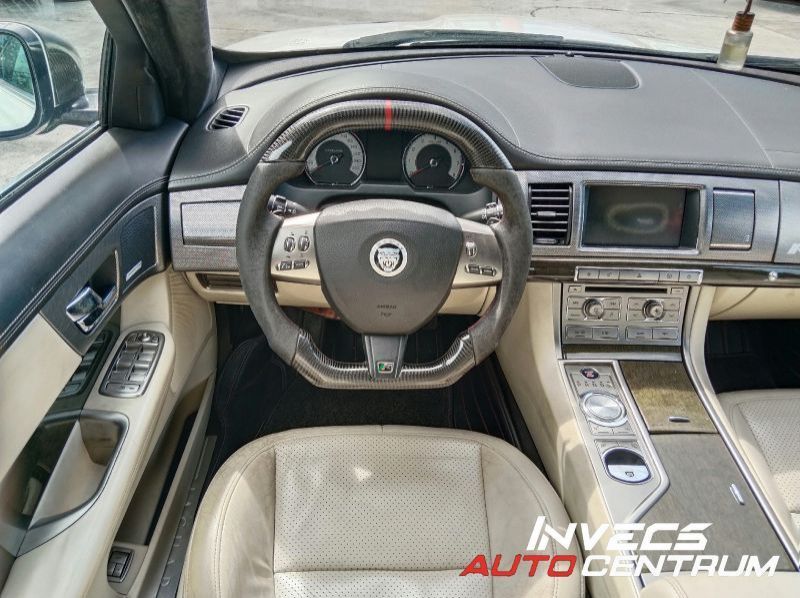 2012 Jaguar XFR pictures