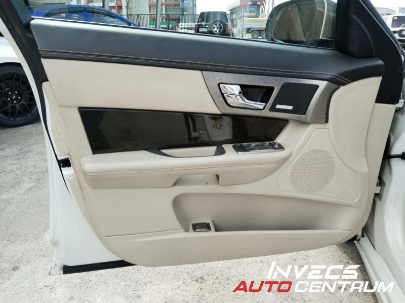 2012 Jaguar XFR pictures