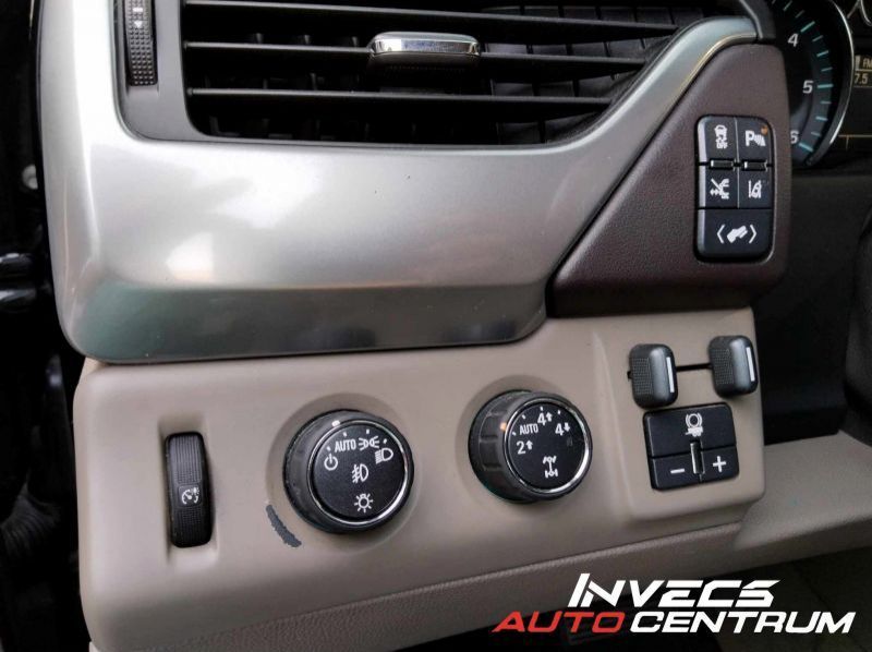 2016 Chevrolet Suburban pictures