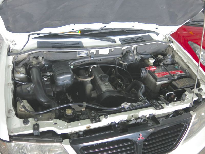 2007 Mitsubishi Adventure  photo