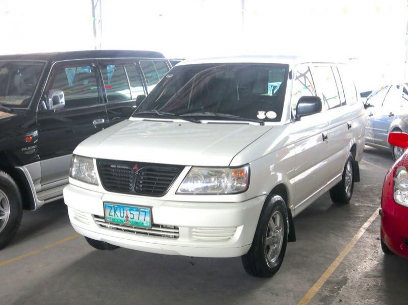 2007 Mitsubishi Adventure  pictures