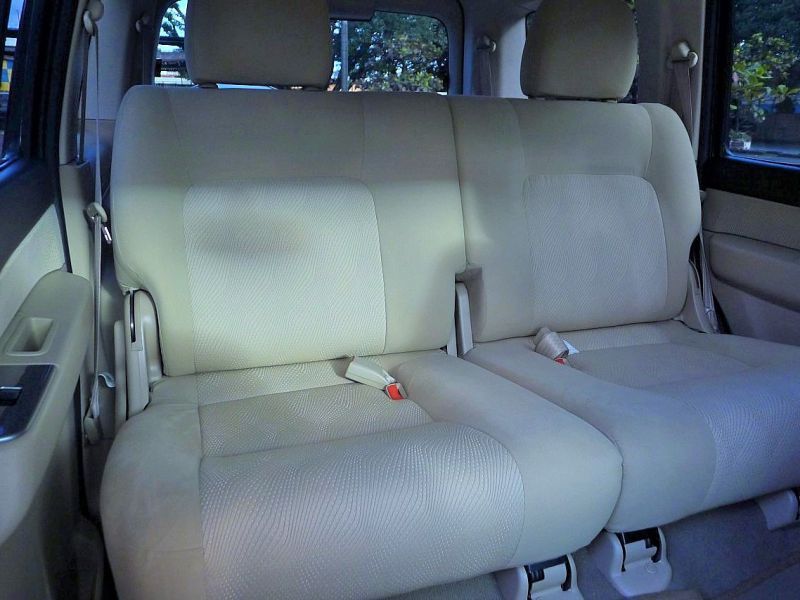 2012 Ford Everest photo