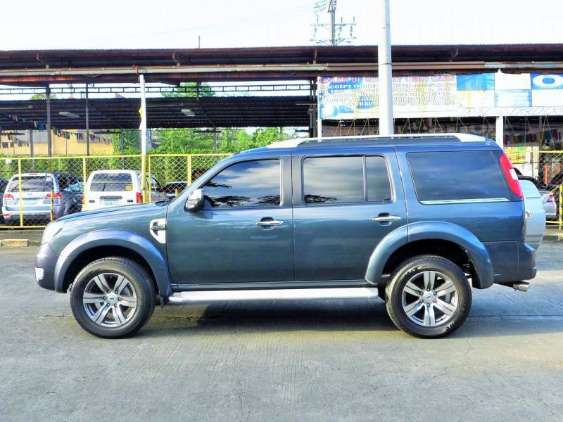 2012 Ford Everest photo