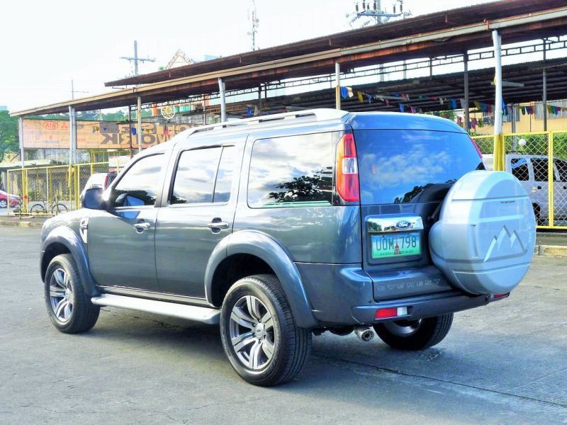 2012 Ford Everest photo