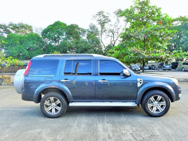 2012 Ford Everest photo