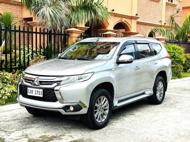 2019 Mitsubishi Montero GLS pictures