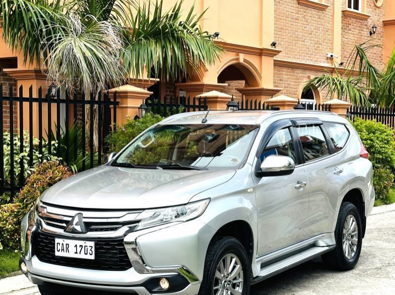 2019 Mitsubishi Montero GLS pictures