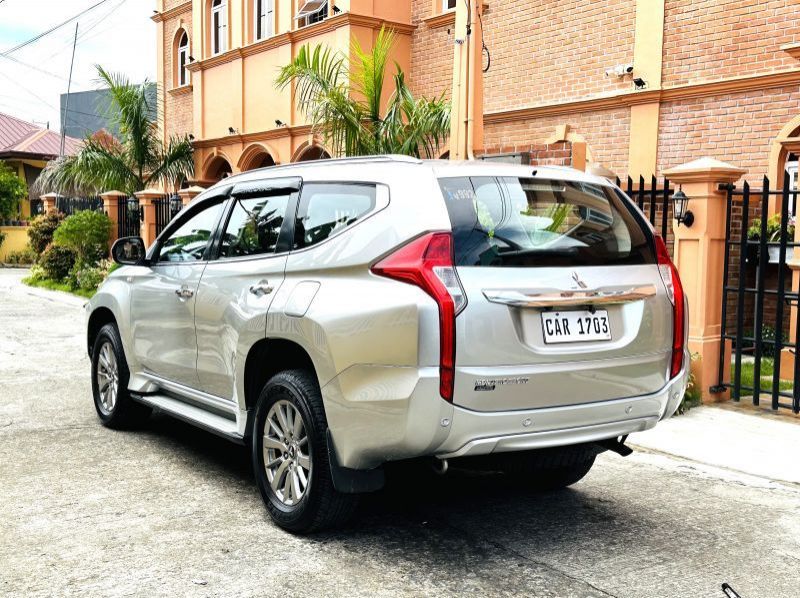 2019 Mitsubishi Montero GLS pictures