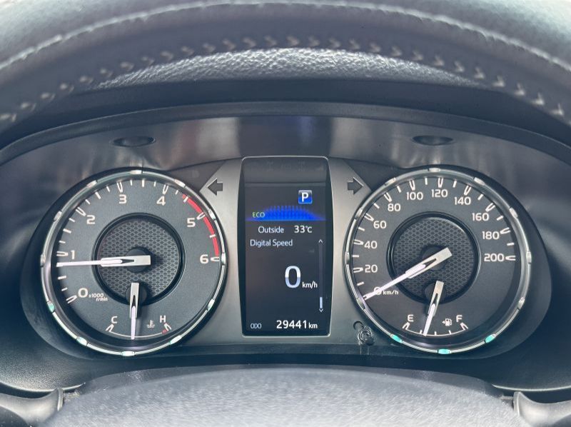 2023 Toyota Hilux G 4x2 AT pictures