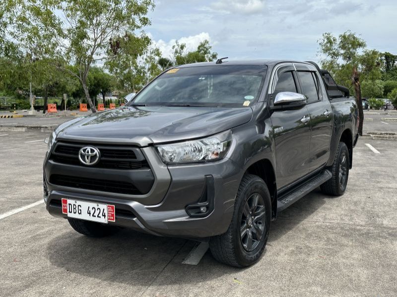 2023 Toyota Hilux G 4x2 AT pictures