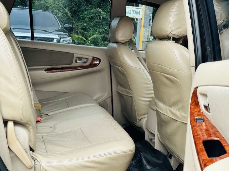 2006 Toyota Innova G Lucena City pictures