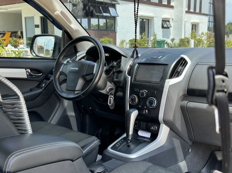 2020 Isuzu Dmax RZ4E automatic Lucena City pictures