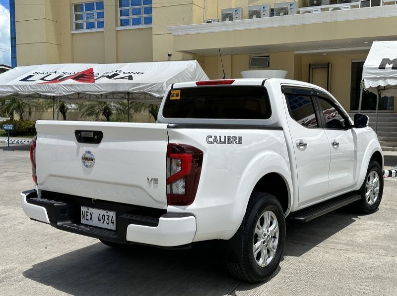 2021 Nissan Navara Calibre 4x2 MT VE pictures