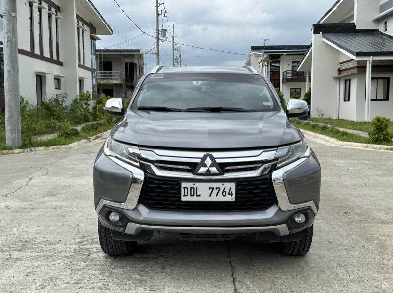 2016 Mitsubishi Montero pictures