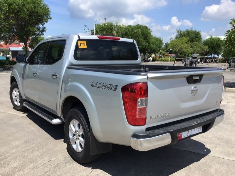 2018 Nissan Navara Calibre pictures