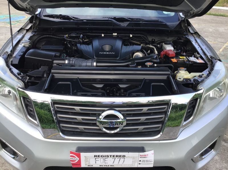 2018 Nissan Navara Calibre pictures