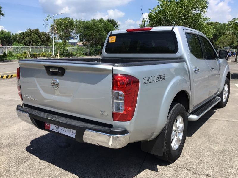 2018 Nissan Navara Calibre pictures