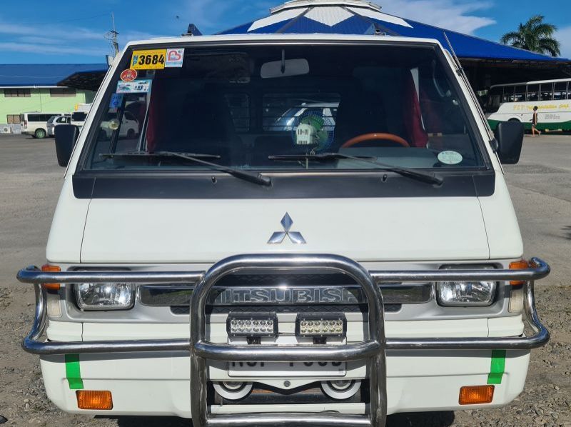2016 Mitsubishi Mitsubishi L300 FB Van Lucena City pictures