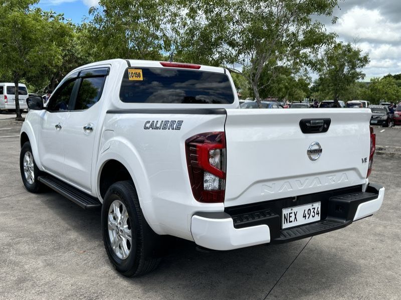 2021 Nissan Navara Calibre 4x2 MT pictures