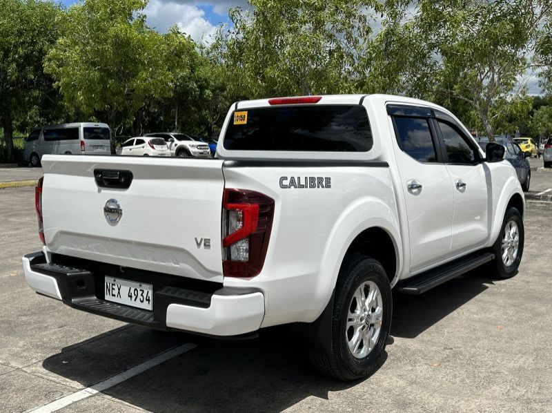 2021 Nissan Navara Calibre 4x2 MT pictures