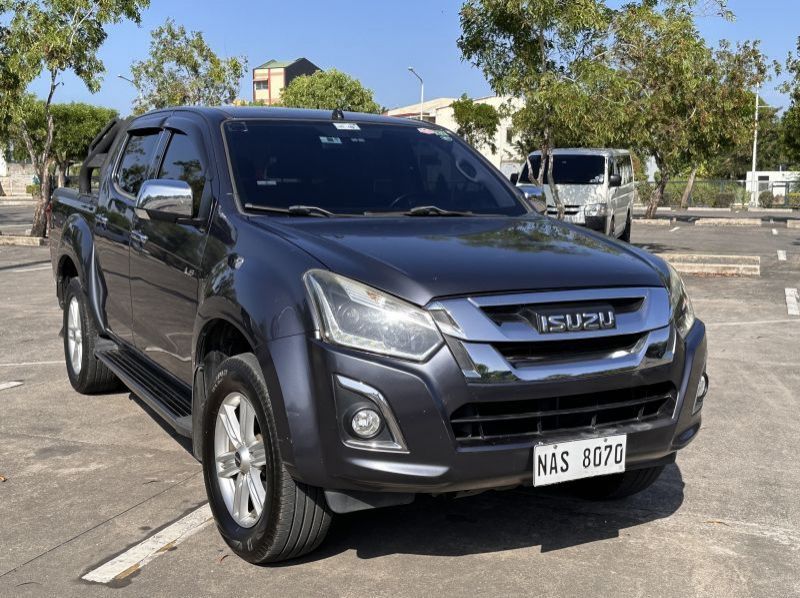 Used Isuzu D-Max LS 4x2 AT Lucena City  for sale in Quezon, Calabarzon Region IV-A