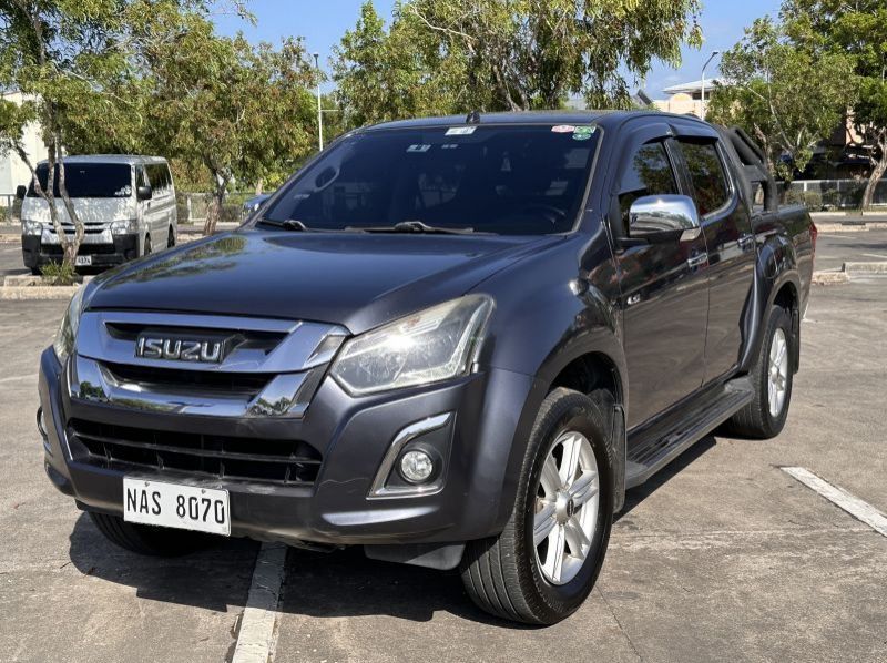 2017 Isuzu D-Max LS 4x2 AT Lucena City pictures