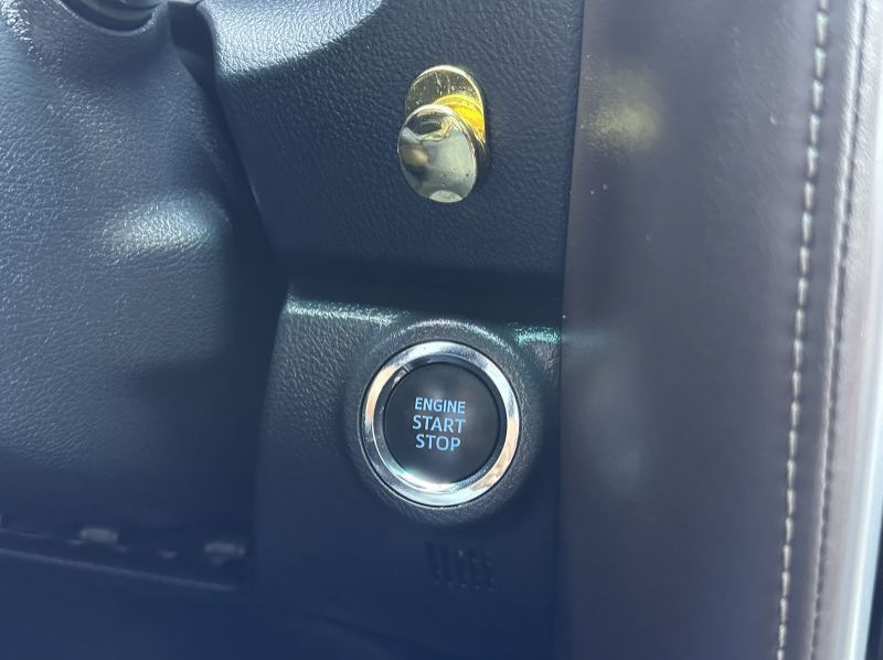 2016 Toyota Fortuner V AT Lucena City pictures