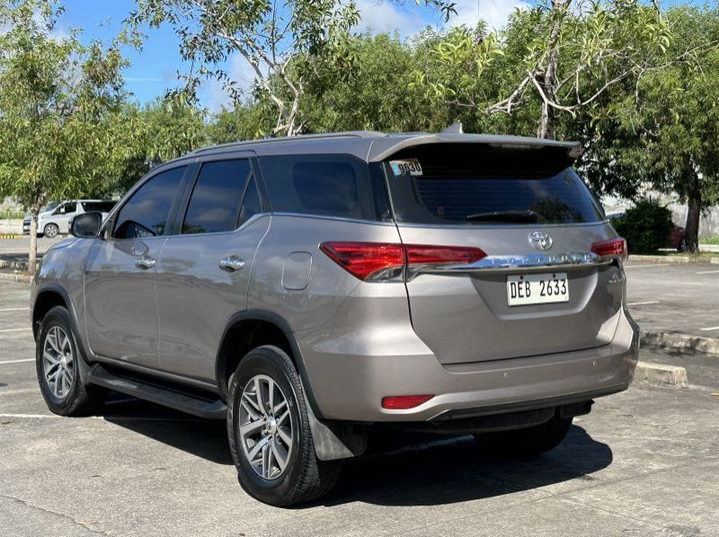 2016 Toyota Fortuner V AT Lucena City pictures