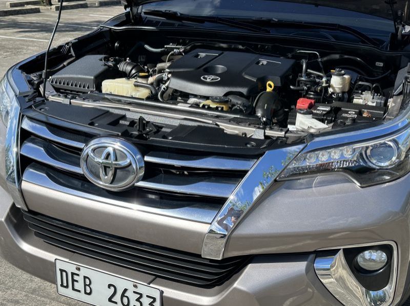 2016 Toyota Fortuner V AT Lucena City pictures