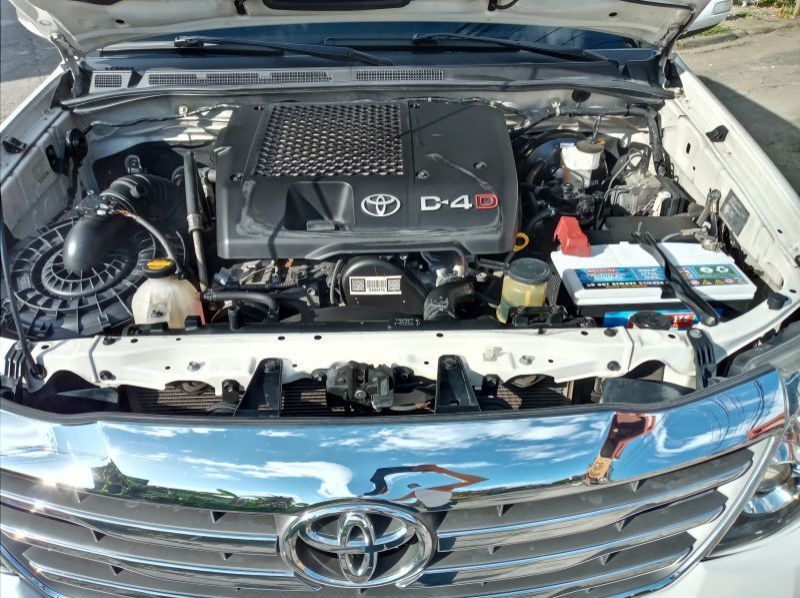 2015 Toyota Fortuner G Black series MATIC pictures