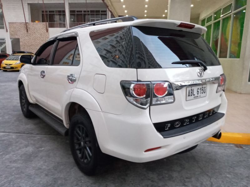 2015 Toyota Fortuner G Black series pictures