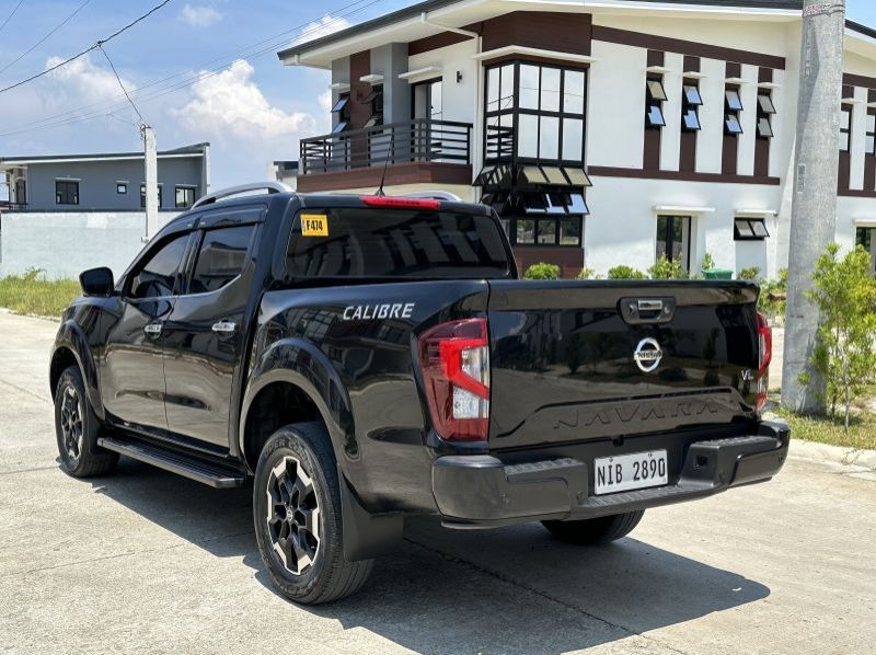 2022 Nissan Navara Calibre VL 4x2 automatic  pictures